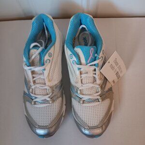 REEBOK WOMEN'S PLAY DRY WALKING SHOE 7.5 NWT